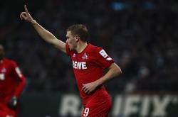 开云体育app-科隆客场失利，保级形势依然严峻