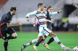 开云体育APP下载-冷门频出！欧洲杯战况跌宕起伏的简单介绍