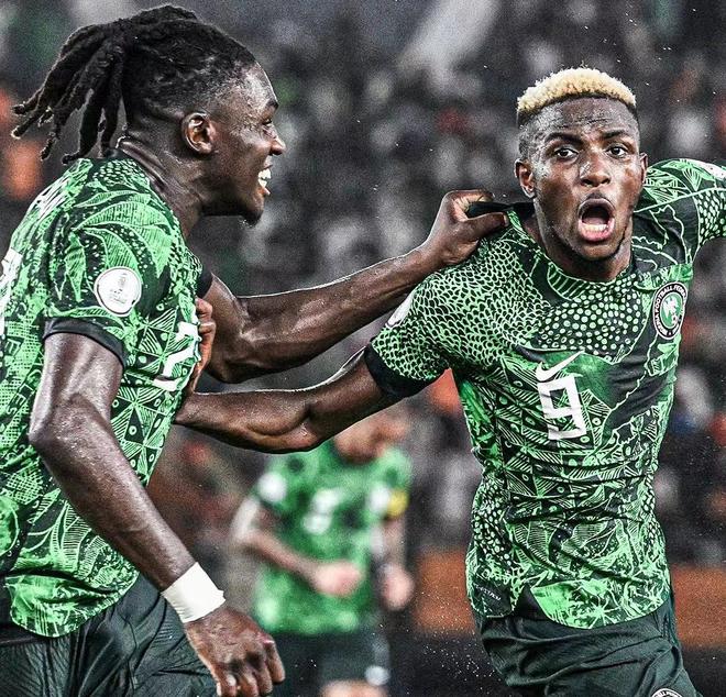 包含非洲杯：尼日利亚队表现出色，实现逆转的词条