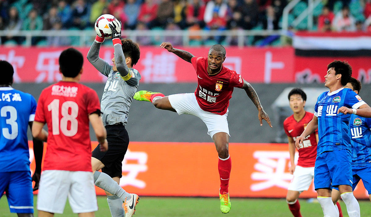 瓦朗谢恩精英球员受伤，球队实力受损的简单介绍