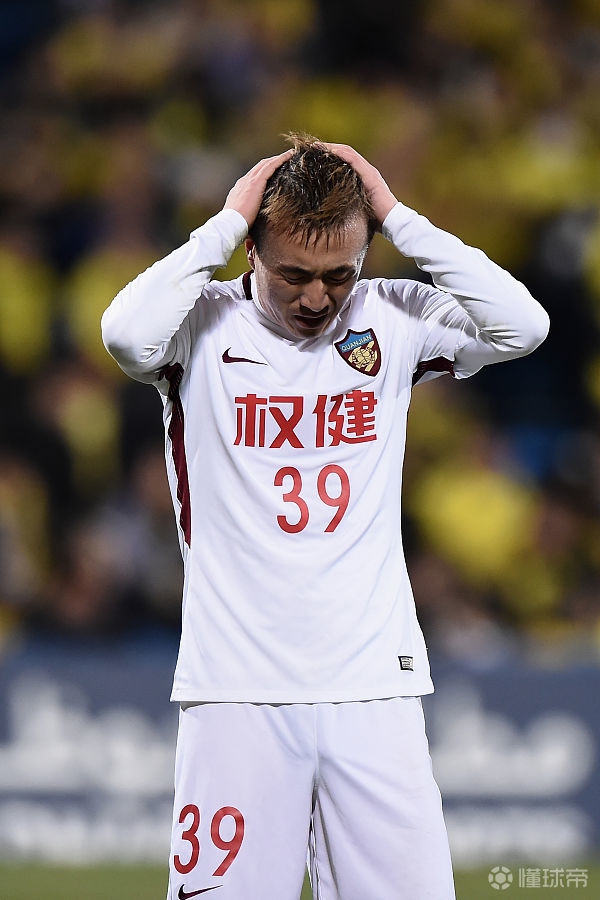 关于恒大客场战平权健，保持不败，积分领先的信息