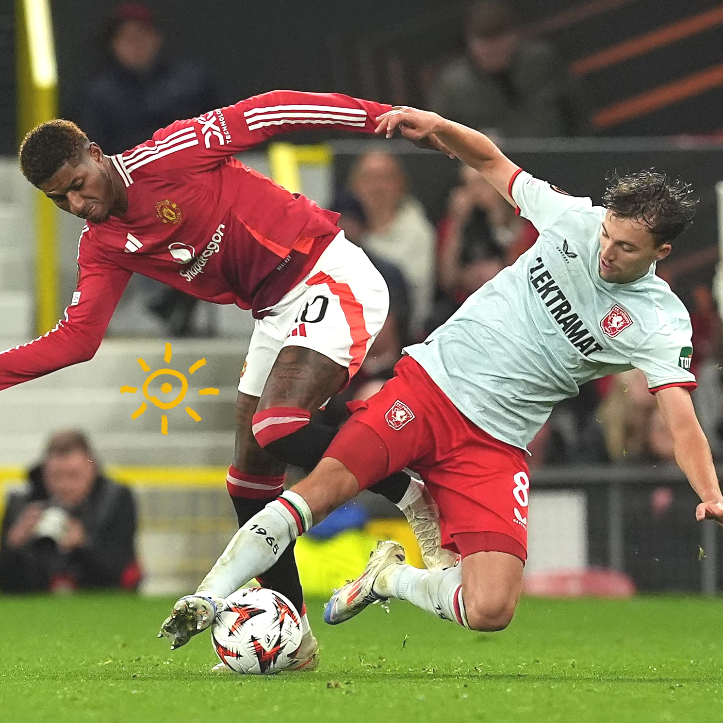 格拉纳达晋级欧联杯八强豪取胜利的简单介绍