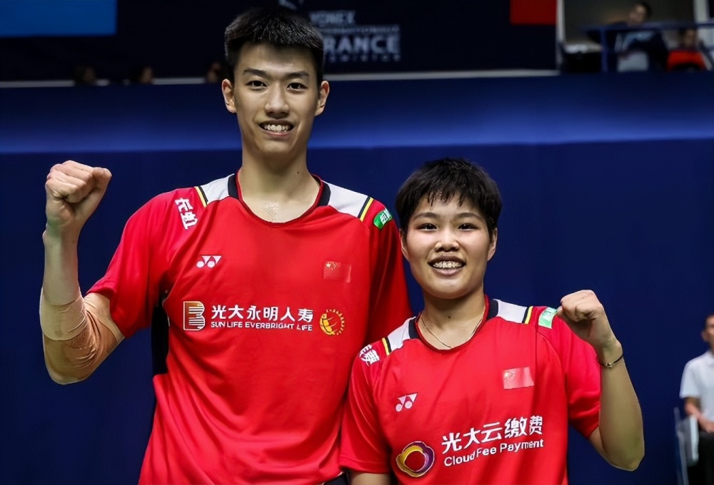 包含印尼羽毛球队碾压韩国羽毛球队,马琳一己之力扛起全队的词条 包含印尼羽毛球队碾压韩国羽毛球队,马琳一己之力扛起全队的词条