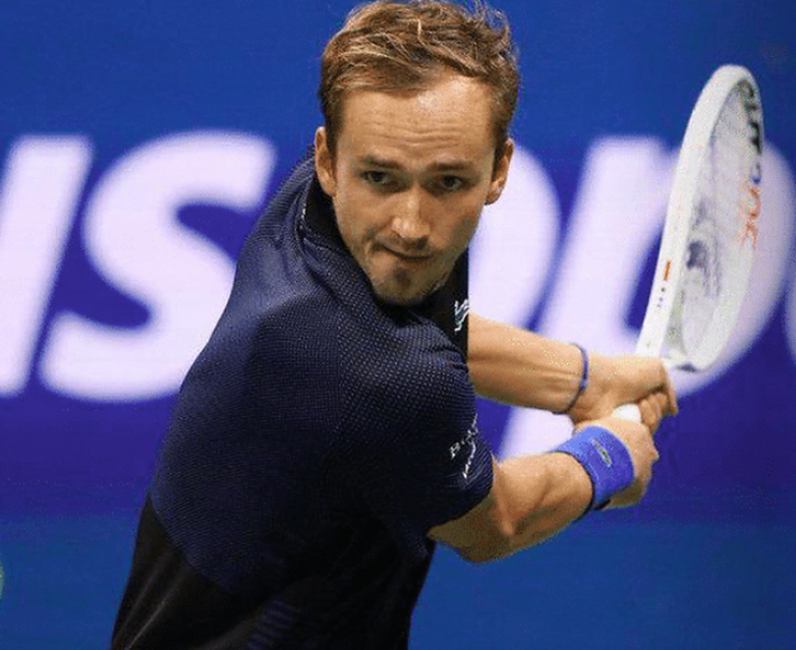 关于美网逆转戴维斯杯，梅德韦杰夫刷新纪录的信息